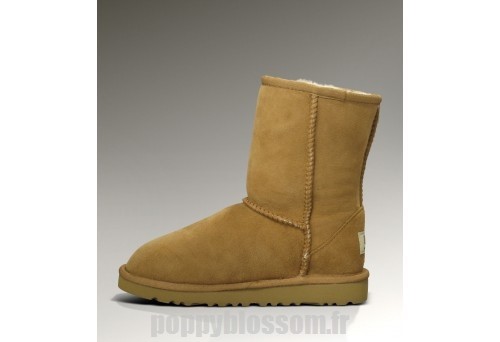 Fiable Ugg-025 Classic Short Bottes Chataigne?